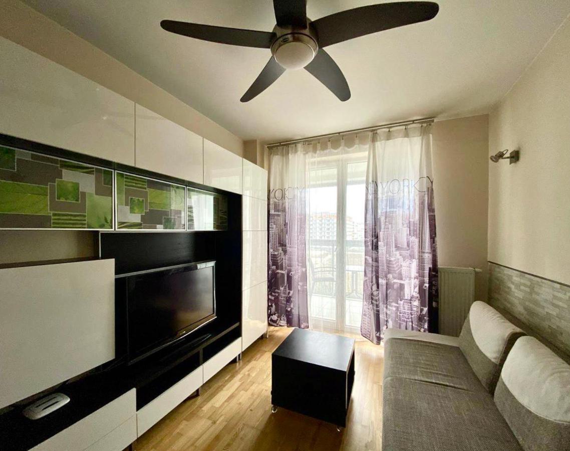 Apartament K22 Postepu 10 Aparts